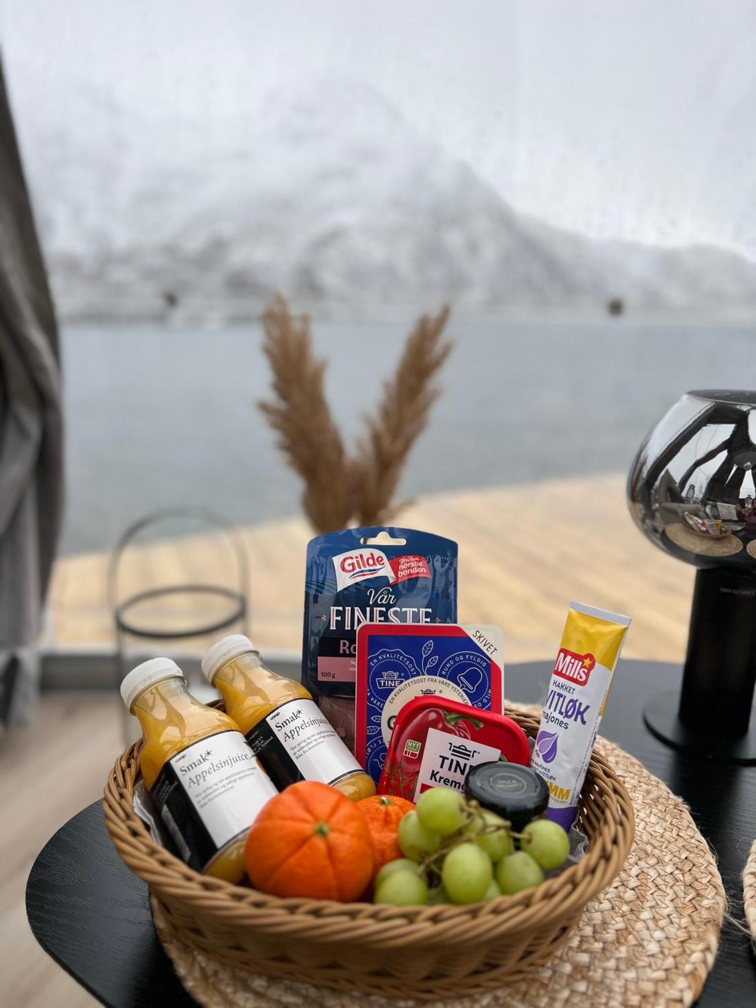 Lofoten Glampingdome Myrland Buitenkant foto